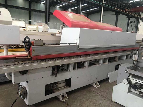 qy球友会(能源)EN600变频器在封边机上的应用